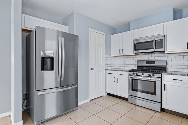 Building Photo - 15322 Brock Creek Way