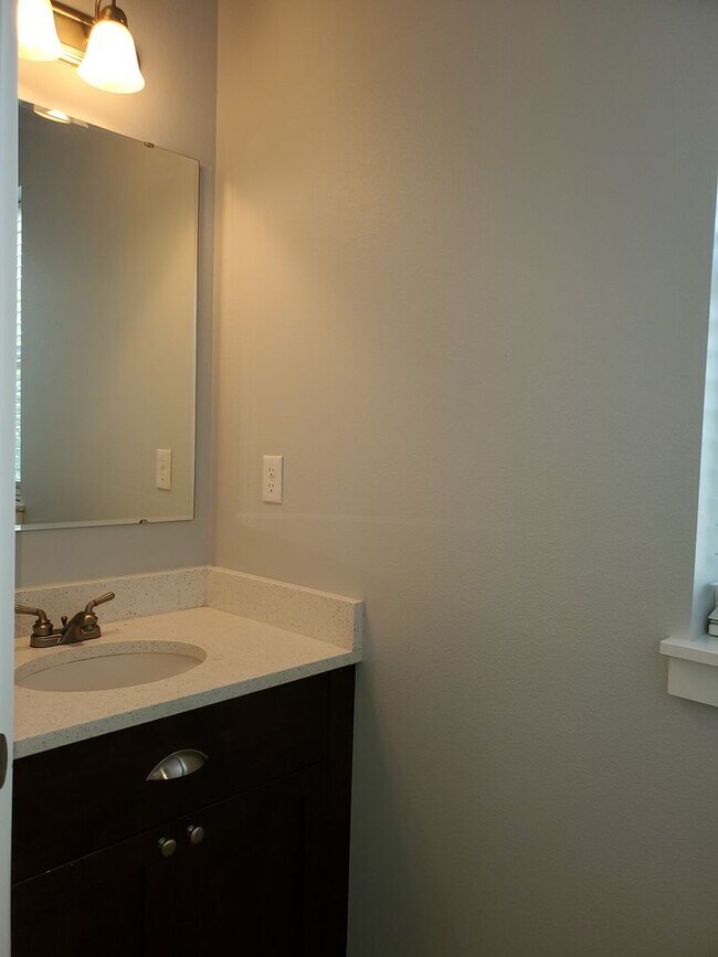 Building Photo - 8779 W Pine Valley Ln