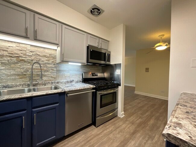 Building Photo - 1477 N Winslowe Dr