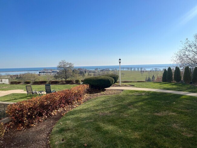 Building Photo - 1228 E Juneau Ave