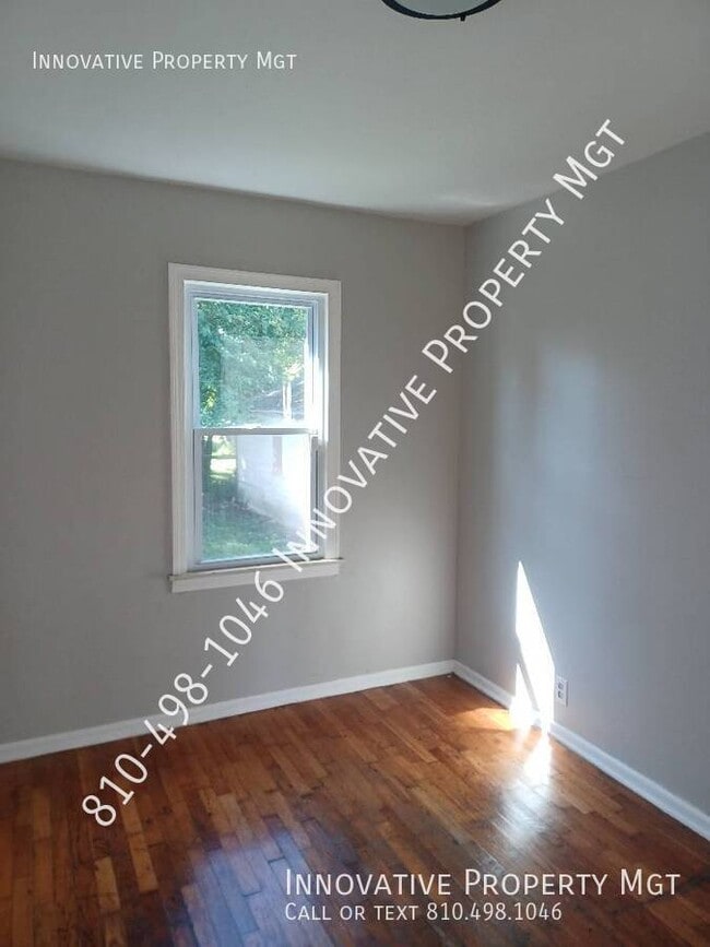 Building Photo - 533 W Pulaski St