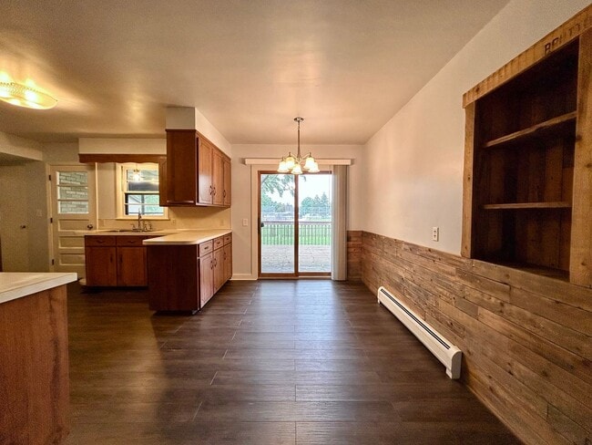 Building Photo - Four Bedroom Home in Grandville
