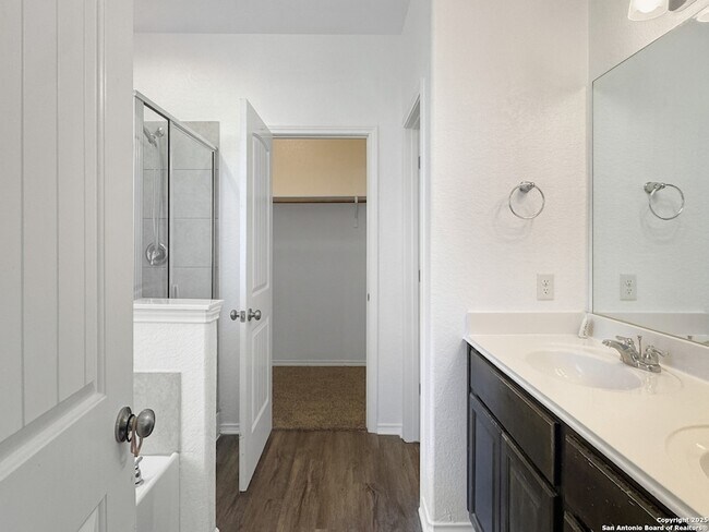 Building Photo - 2814 High Castle