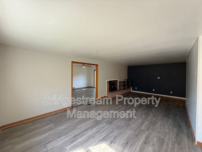 Building Photo - 54 Benzell Dr