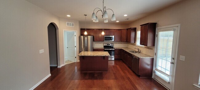 Building Photo - 272 Moonstone Ct