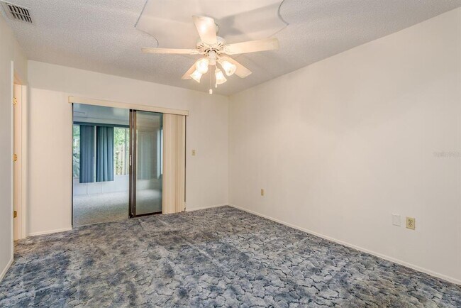 Building Photo - 10918 Freemont Dr