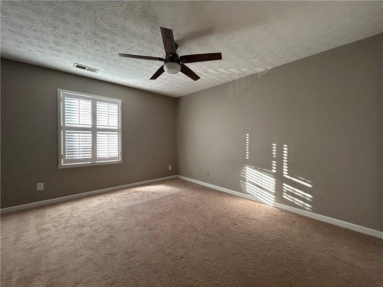 Building Photo - 461 Berry Patch Ln