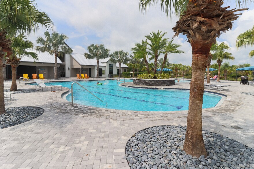 Building Photo - 11699 Bluestone Ct