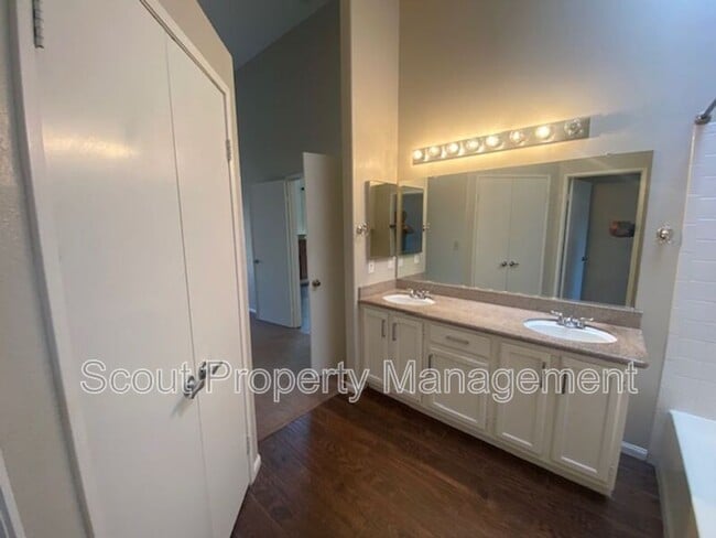 Building Photo - 31711 Corte Encinas