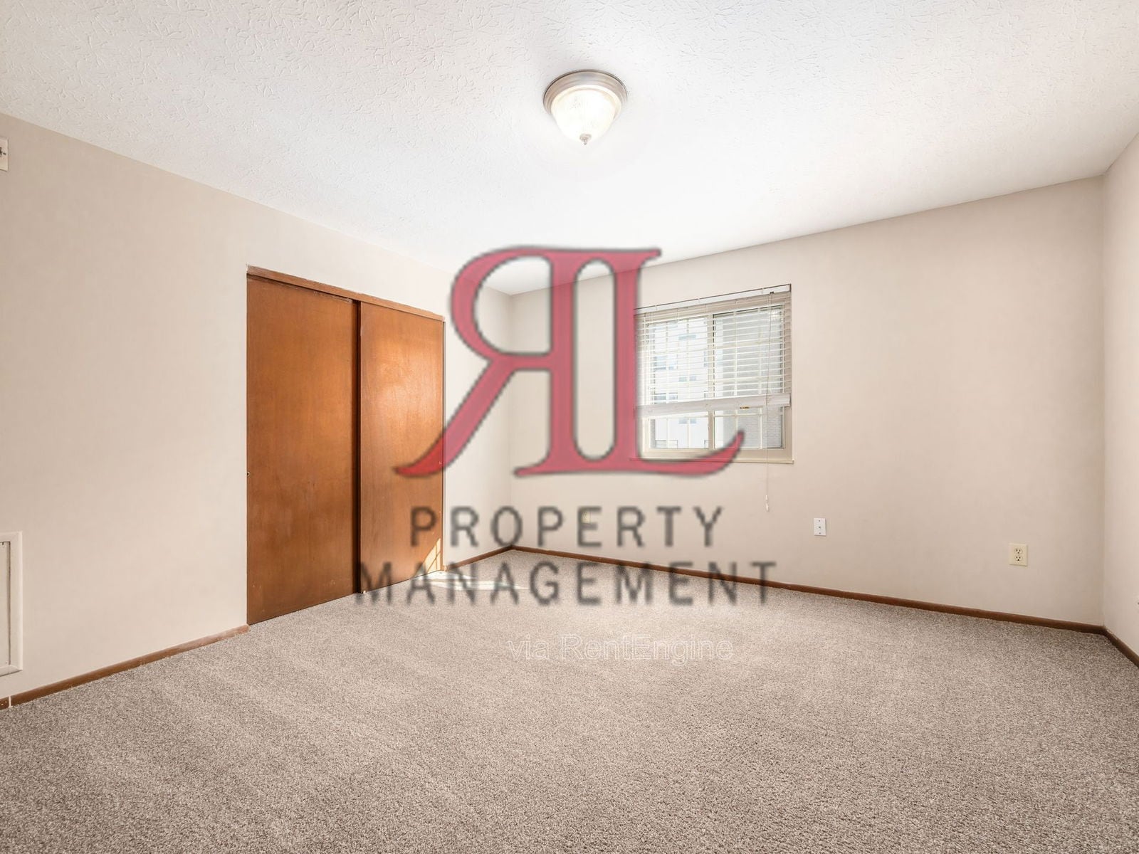 Building Photo - 5496 Kenneylane Blvd