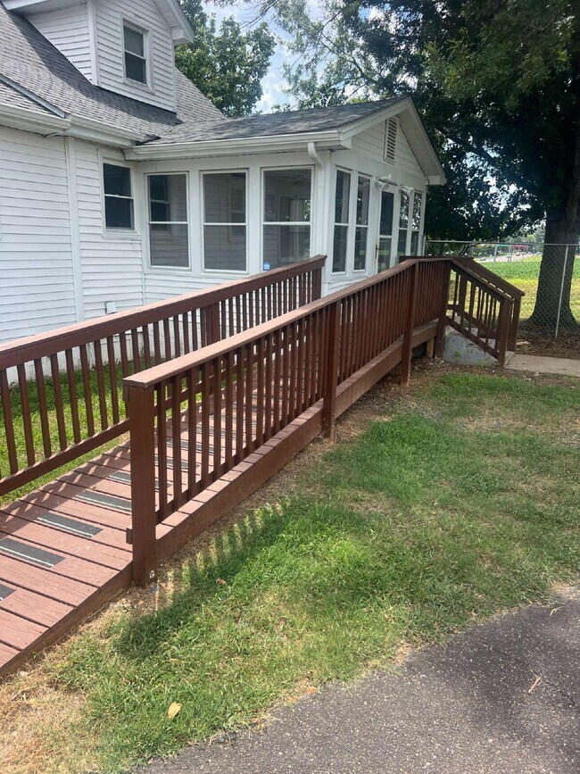 Building Photo - Charming 4-Bedroom Home on Spacious Corner...