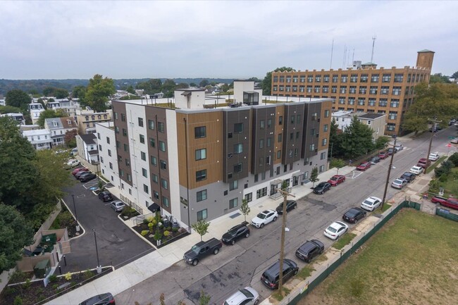 Bird view of the building - 4136 Mitchell St