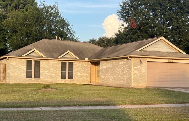 Primary Photo - 22814 Tree House Ln