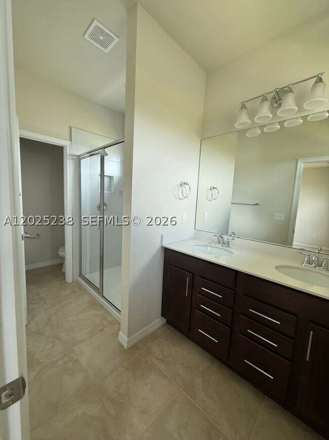 Building Photo - 2163 Appleton Cir S