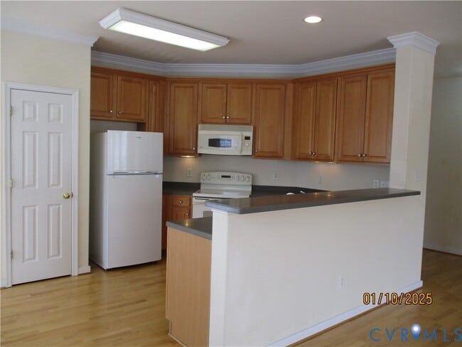 Building Photo - 4127 San Marco Dr