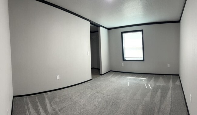 Building Photo - 17822 S Bryant Rd