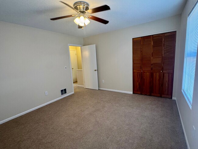 Building Photo - 229 Branford Rd
