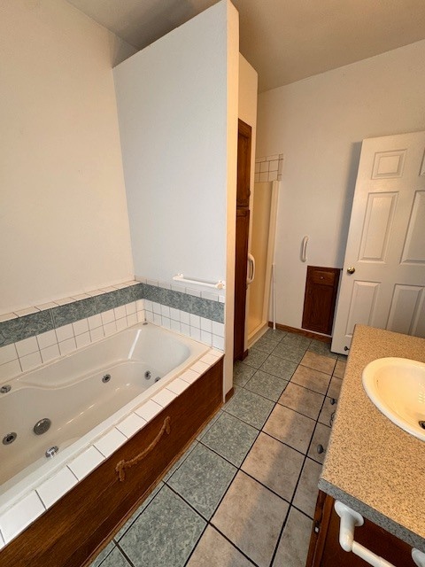 Building Photo - 812 High St