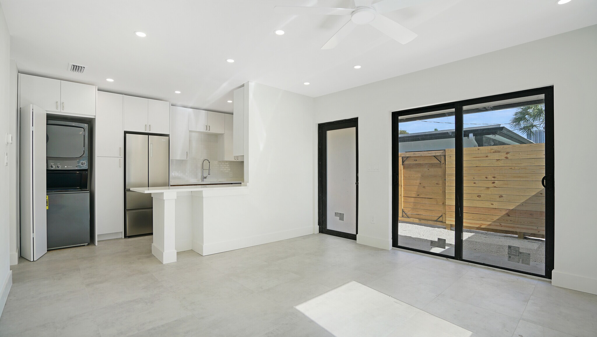 Building Photo - 1119 W Las Olas Blvd