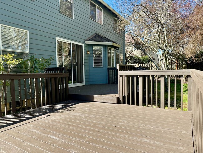 Building Photo - Lovely 4 bedroom in Wilsonville