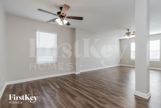 Building Photo - 260 Heaton Dr