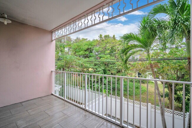 Building Photo - 477 NE 1st St