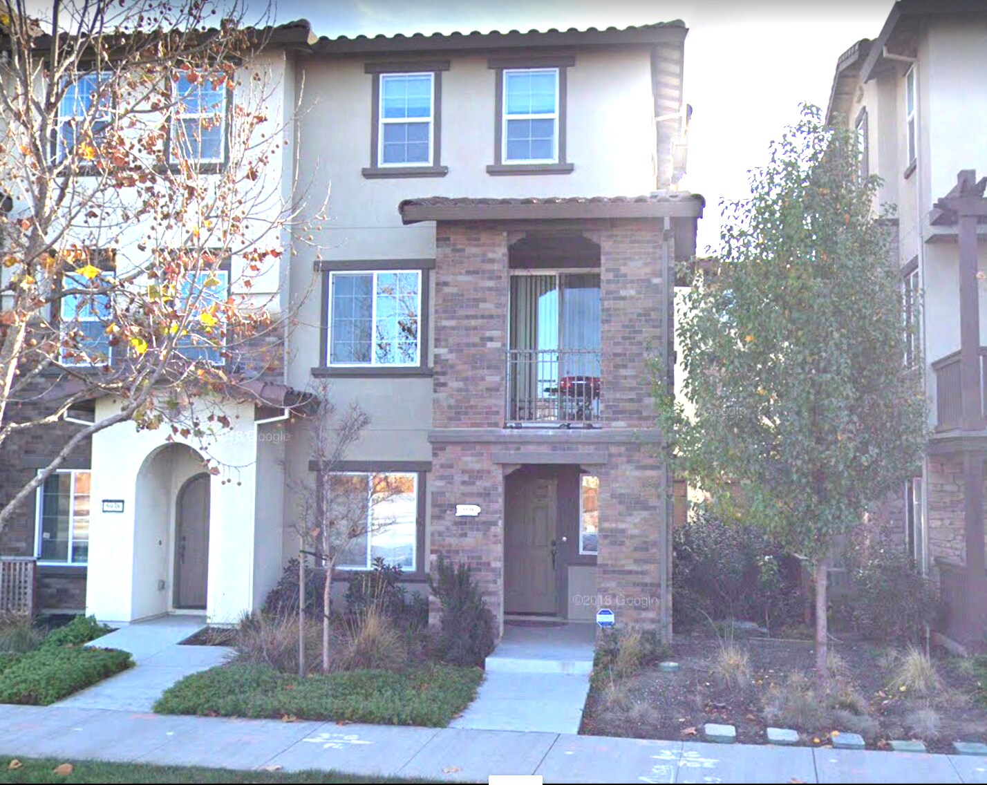 Building Photo - 5936 Via Lugano