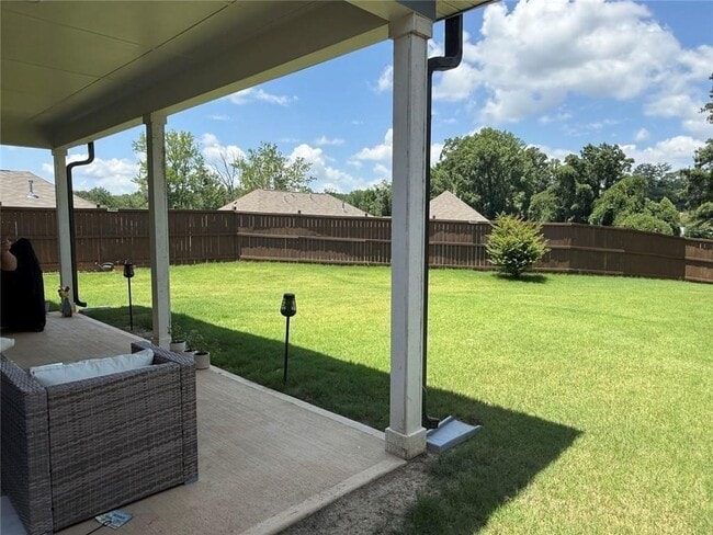 Building Photo - 580 Briard Dr