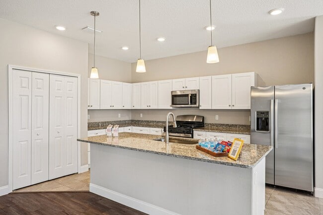 Floorplan - Eleven Oaks