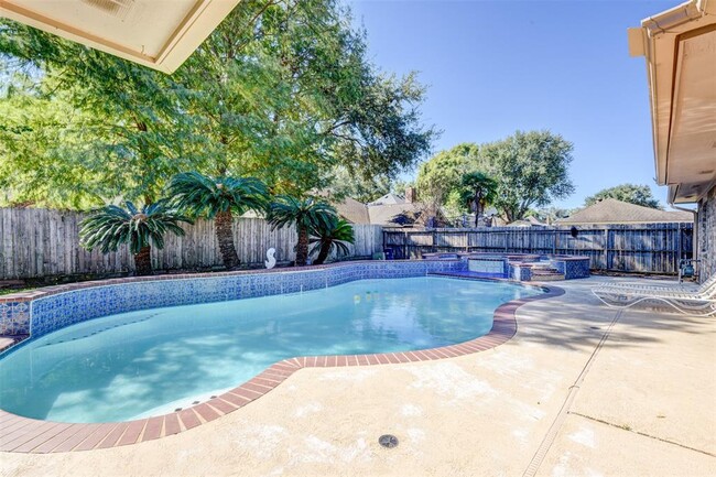 Primary Photo - 6502 Inverness Way