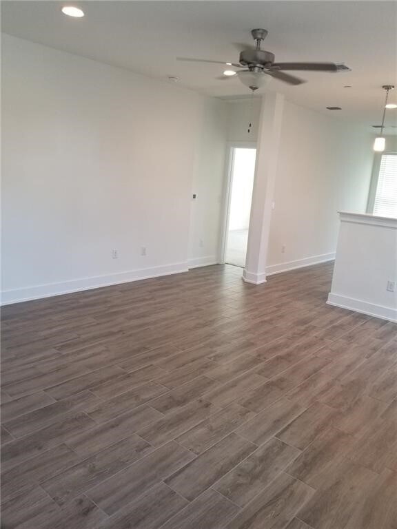 Building Photo - 1614 Roseburg Dr