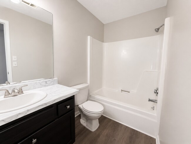 Building Photo - 4414 Bonnell Dr NW