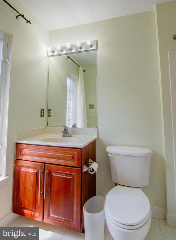 Building Photo - 5861 Governors Hill Dr