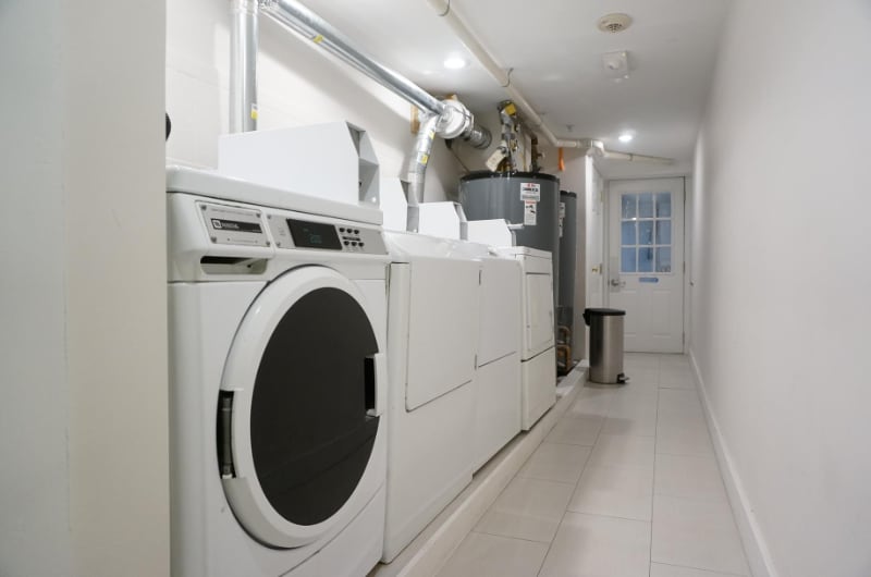 Building Photo - 10 Brainerd Rd