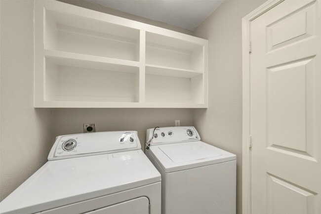 Building Photo - 21626 Shallow Glen Ln