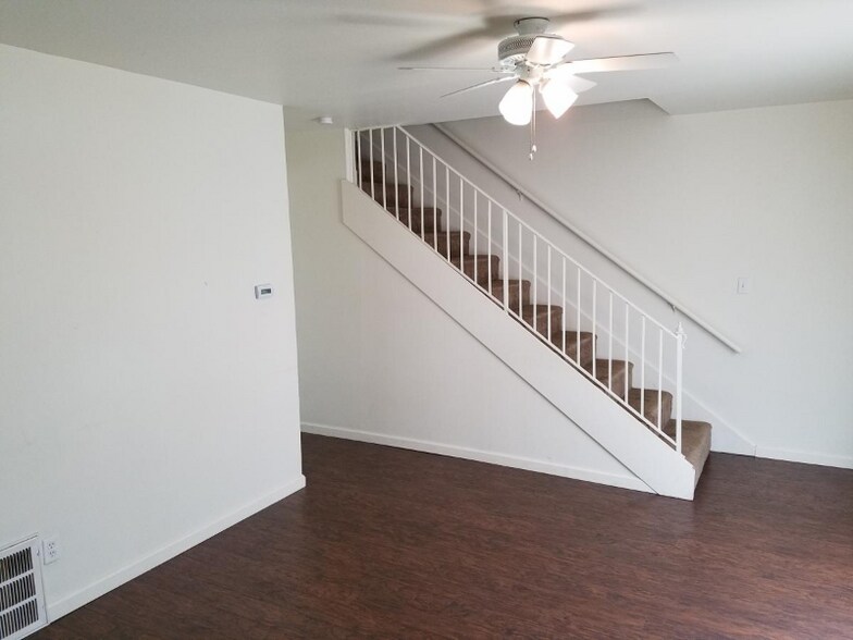 Building Photo - 1907 Messenger Cir