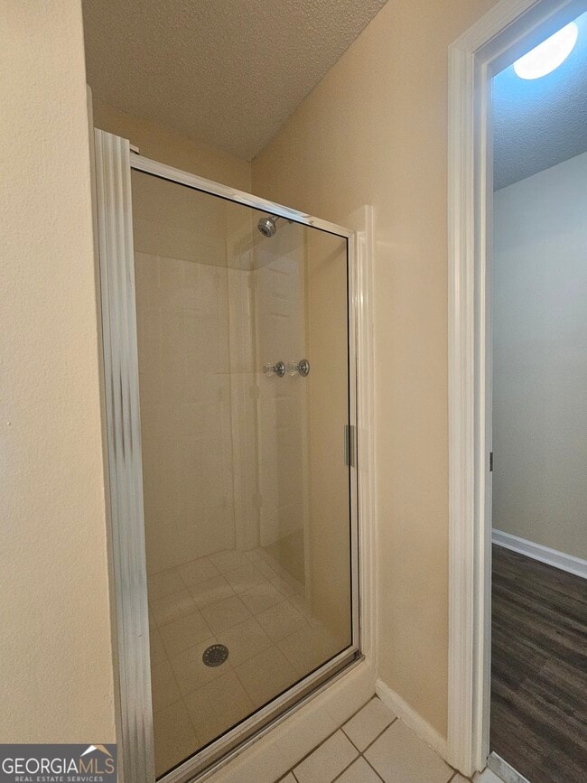 Building Photo - 30 Glenridge Dr