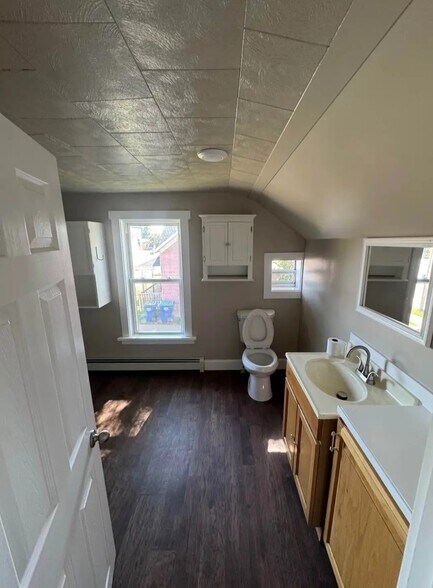 Building Photo - 1026 S 3rd Ave