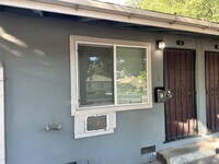 Building Photo - Remodeled Studio Near Sutter Park & Tower ...