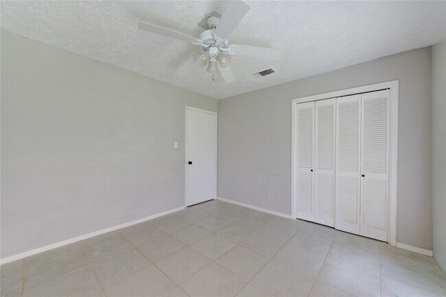 Building Photo - 10514 Rancho Bernardo Ln