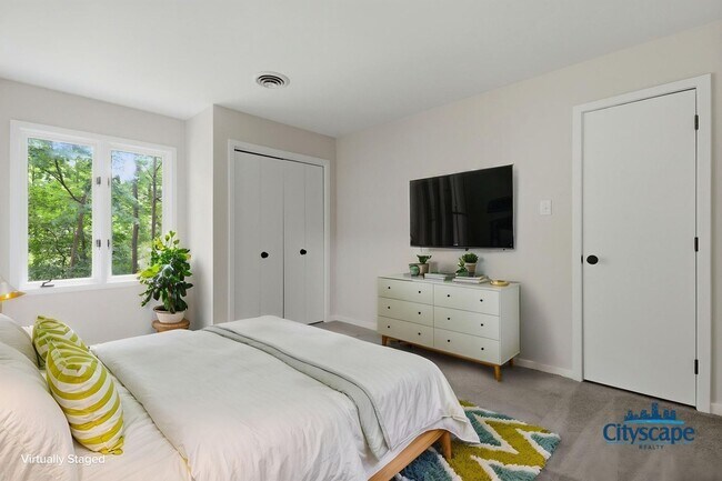 Building Photo - Swanky Brandermill Contemporary Home available NOW