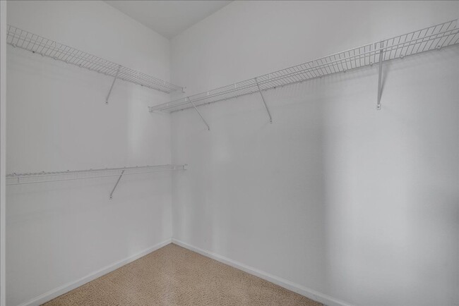 Building Photo - Upgraded 2BD/2BA Condo Near Empire Ranch G...