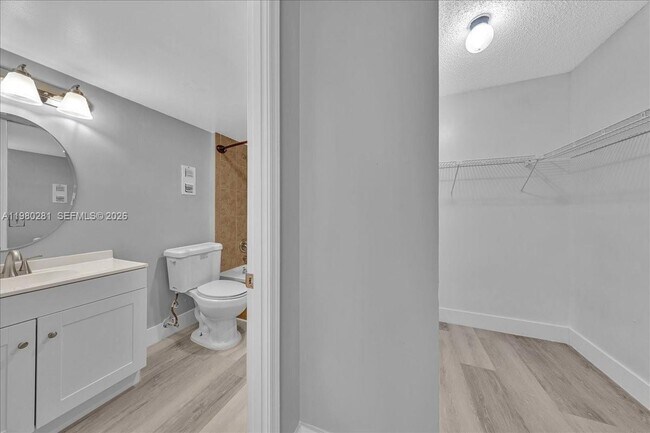 Building Photo - 1500 N Congress Ave