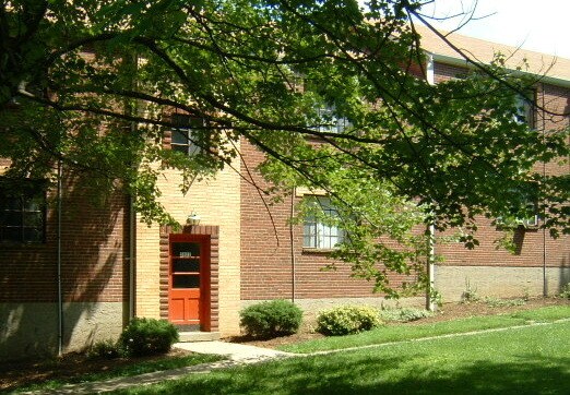 Building Photo - 5932 Belmont Ave