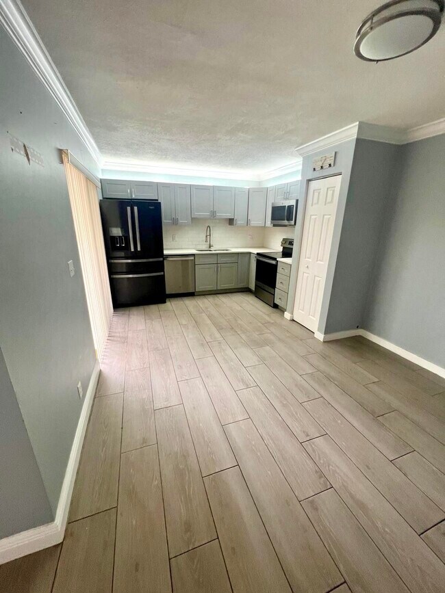 Building Photo - 1614 Forest Lakes Cir