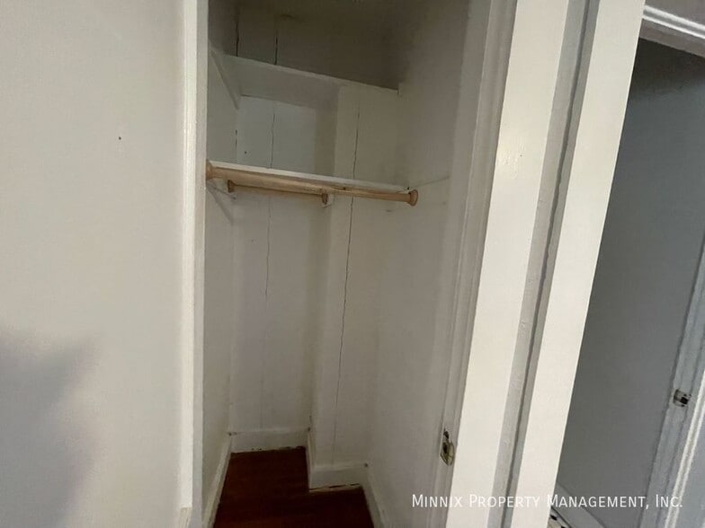 Building Photo - 1506 S Ong St