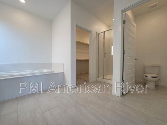 Building Photo - 9013 Allegretto Wy