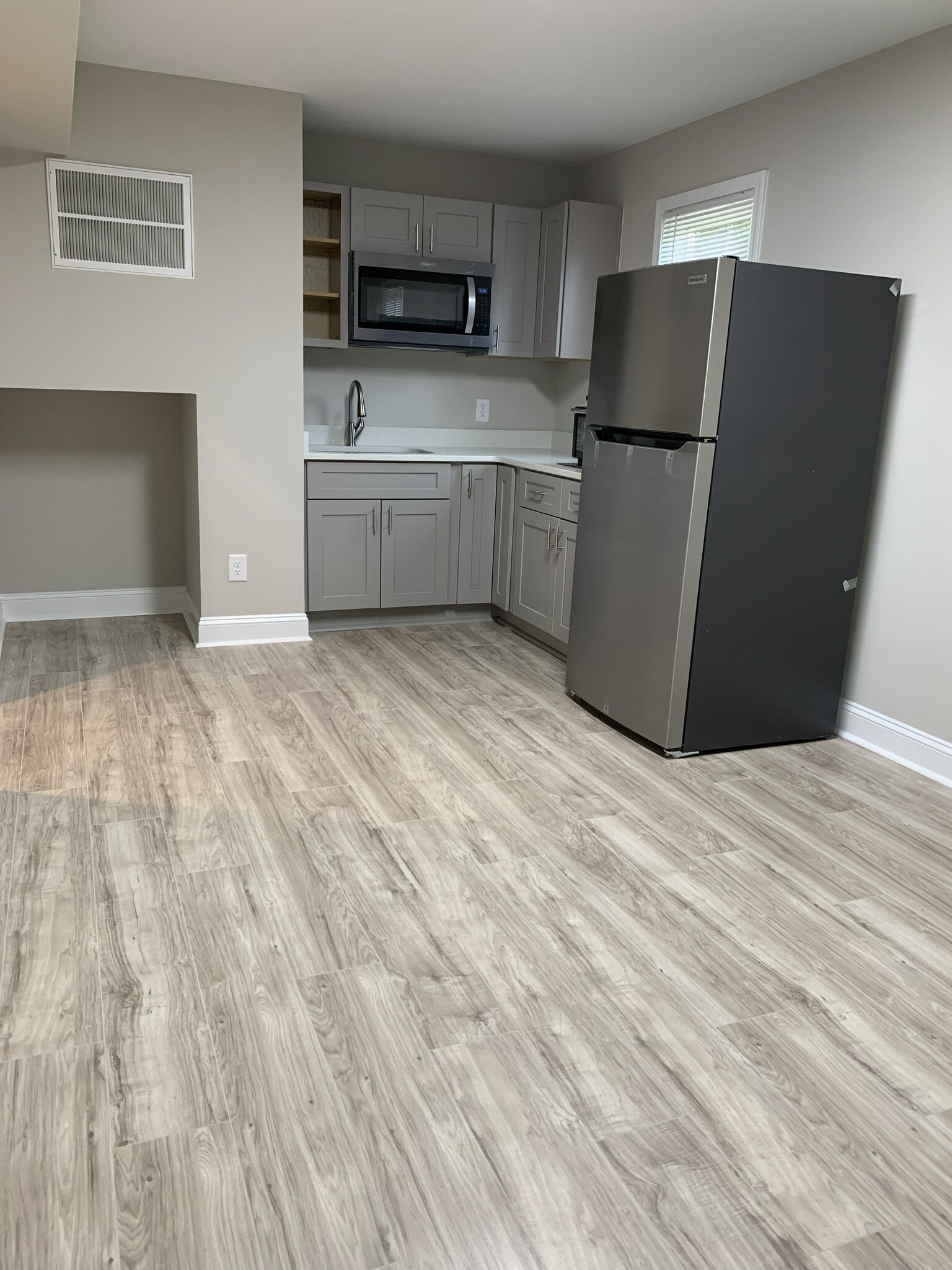 Kitchen/Living - 2824 Wyncote Dr