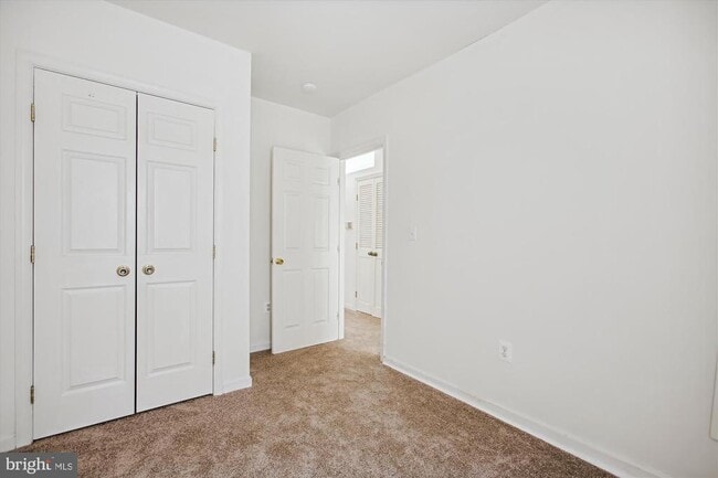 Building Photo - 2025 11th St NW