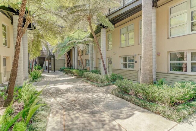 Building Photo - 101 Harrison St